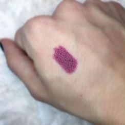 hema_soft_matte_lip_balm_09_swatch_my_little_box_christmas_mlb_decembre_2016